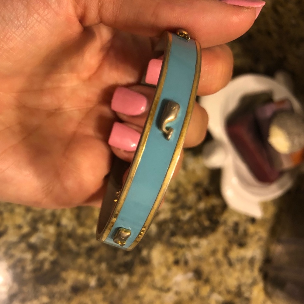 VV bracelet